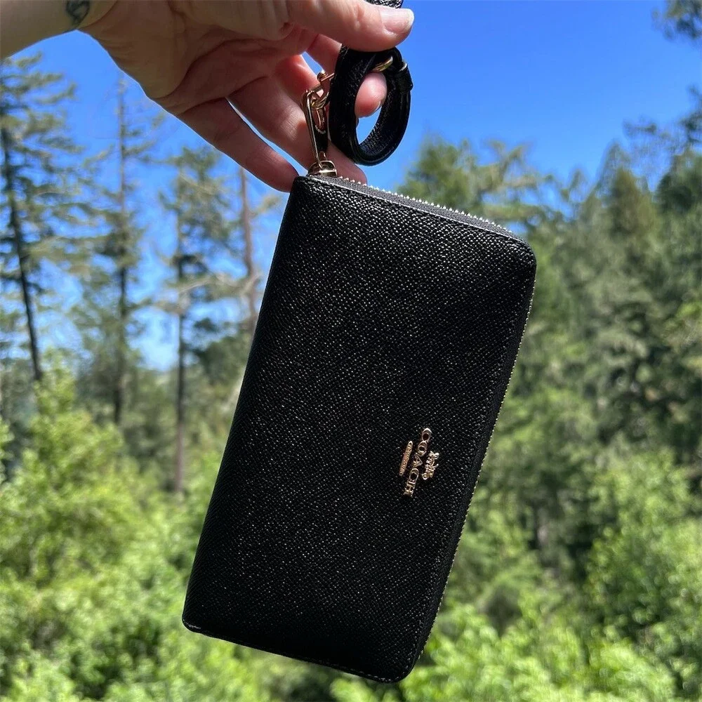 COACH Long Zip-Around  Black Crossgrain Leather Wallet Gold Hardware AUTHENTIC